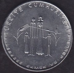 1977 Yılı 2.5 Lira Herkese Ekmek Ve Konut Çil
