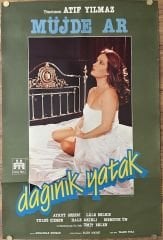 Müjde Ar - Dağınık Yatak - Film Afişi