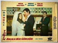 Yarın Başka Bir Gündür - Hülya Koçyiğit - Lobi Kartı