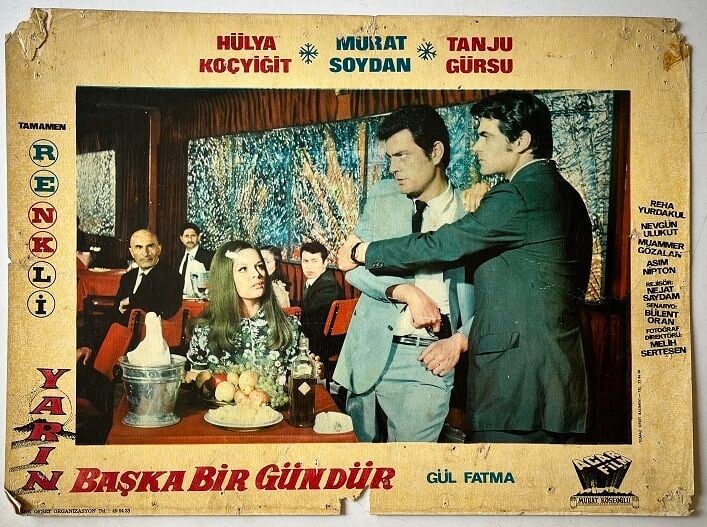 Yarın Başka Bir Gündür - Hülya Koçyiğit - Lobi Kartı