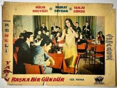 Yarın Başka Bir Gündür - Hülya Koçyiğit - Lobi Kartı