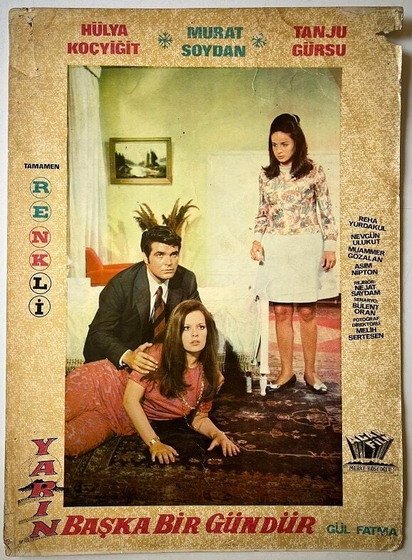 Yarın Başka Bir Gündür - Hülya Koçyiğit - Lobi Kartı