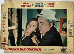 Yarın Başka Bir Gündür - Hülya Koçyiğit - Murat Soydan - Tanju Gürsu - Lobi Kartı - Haliyle