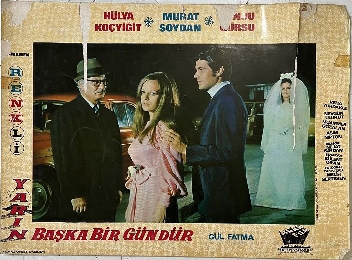 Yarın Başka Bir Gündür - Hülya Koçyiğit - Murat Soydan - Tanju Gürsu - Lobi Kartı - Haliyle