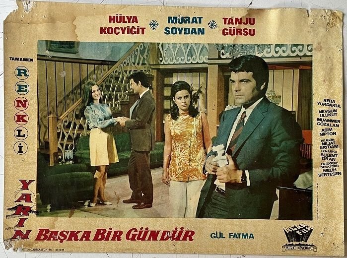 Yarın Başka Bir Gündür - Hülya Koçyiğit - Murat Soydan - Tanju Gürsu - Lobi Kartı - Haliyle