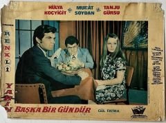 Yarın Başka Bir Gündür - Hülya Koçyiğit - Murat Soydan - Tanju Gürsu - Lobi Kartı - Haliyle