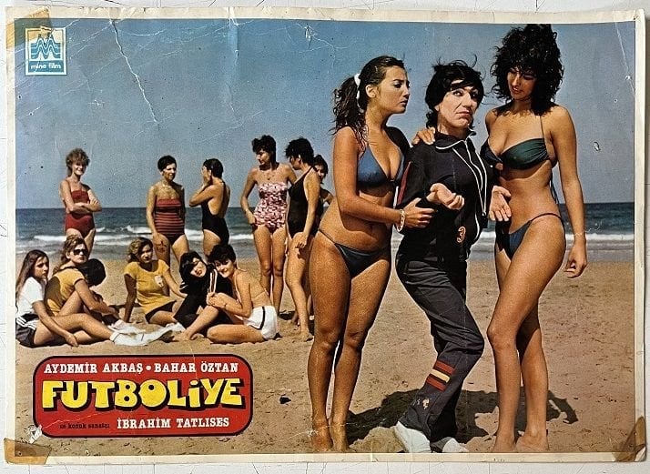 Futboliye - Aydemir Akbaş - Bahar Öztan -  Lobi Kartı