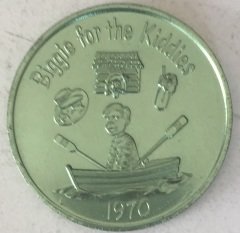 YABANCI MADALYA 1970 YEŞİL RENKLİ HAFİF BİR METAL 4 CM