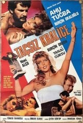 Ahu Tuğba - Taçsız Kraliçe - Film Afişi