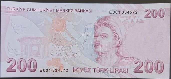 9.Emisyon 5.Tertip 200 Lira E001 334572 Çil