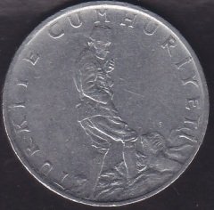 1976 YILI 2.5 LİRA ÇERÇEVEDEKİ TC LERDEN BİRİSİ TERS