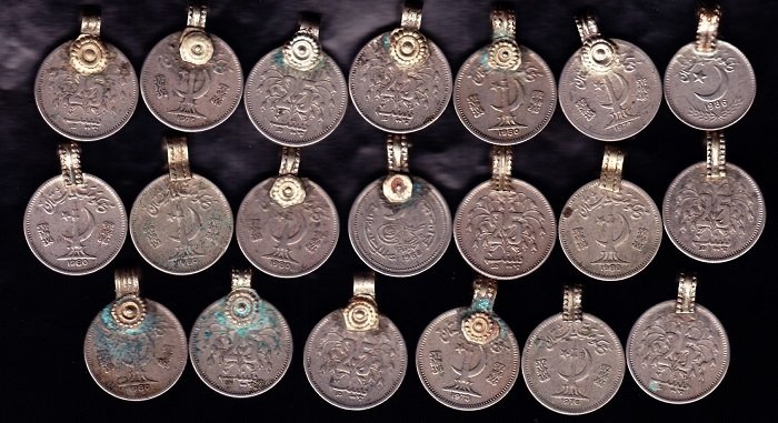 PAKİSTAN 25 RUPİLERİ KOLYE UCU YAPILMIŞ 20 ADET