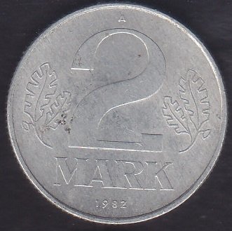ALMANYA (DEMOKRATİK) 2 MARK 1982 A eski para
