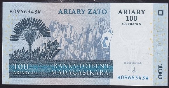 Madagaskar 100 Ariary 2004 Çil  (B) Pick 86b