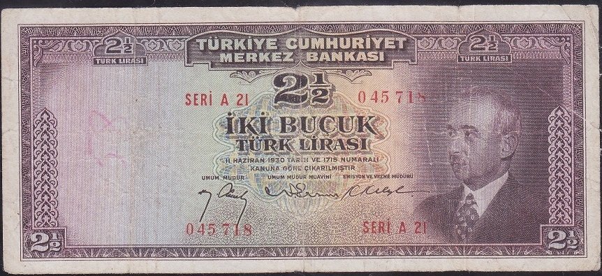3.Emisyon 2.5 Lira A21 045718 Temiz ( düzeltme var)