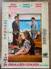 Yarın Başka Bir Gündür - Hülya Koçyiğit - Murat Soydan - Tanju Gürsu - Lobi Kartı