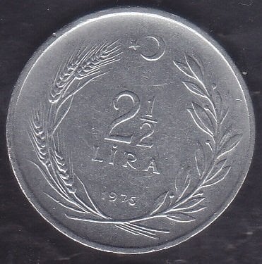 1976 Yılı 2.5 Lira Paranın Kenar yazılarındaki TC lerden Biri Ters Biri Düz