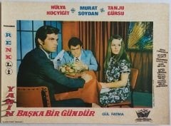 Yarın Başka Bir Gündür - Hülya Koçyiğit - Murat Soydan - Tanju Gürsu - Lobi Kartı 6