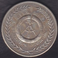 DEMOKRATİK ALMANYA MADALYA 1974